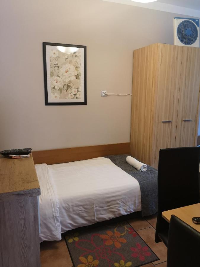 Apartamenty Jaskinia Solna Ruda Slaska Dış mekan fotoğraf